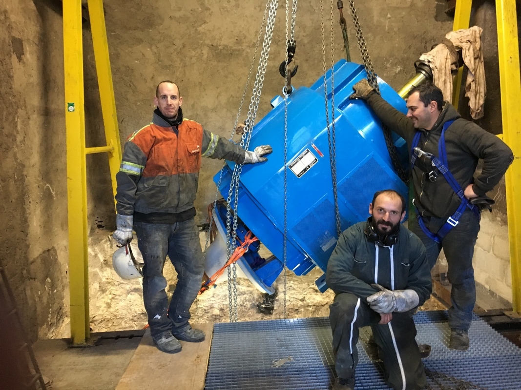 Χάλυβα από ανοξείδωτο χάλυβα υλικό υδροηλεκτρικό σύστημα ηλεκτρικής ενέργειας για κατακόρυφη διάταξη και κεφαλή νερού 30 M
